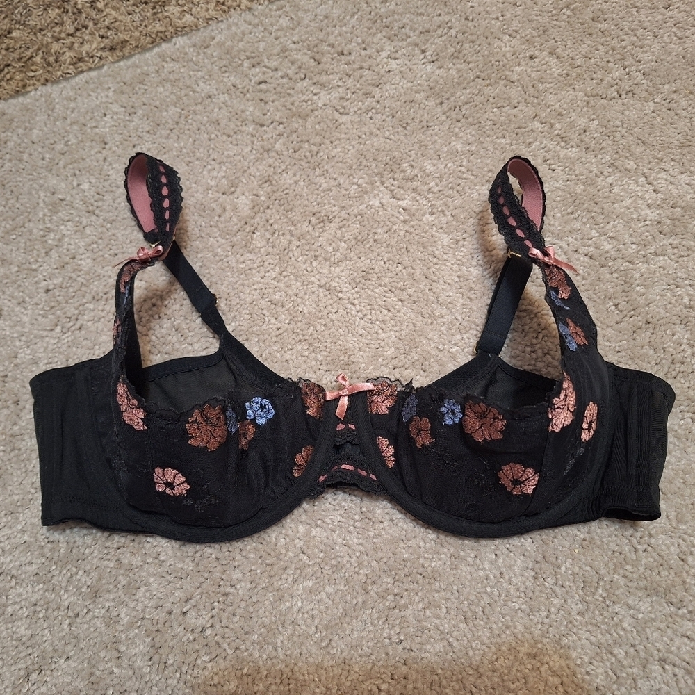 Cacique Lace Floral Black Bralette Sexy Intimates Womens Size 42D